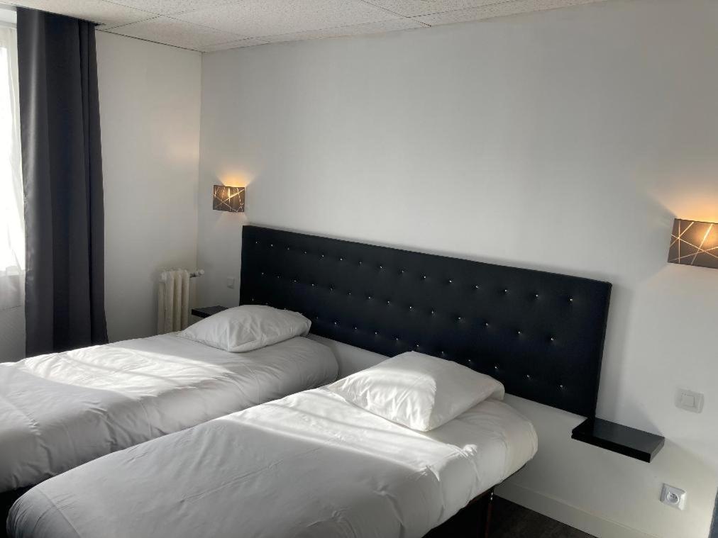 Hotel Aigle D'Or Thiers Habitación foto